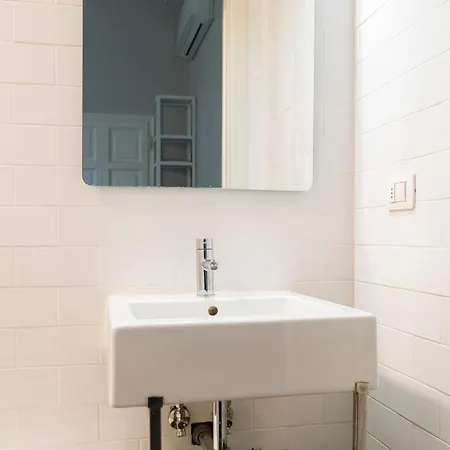 Anna - 4 Camere, Bagni Privati E Giardino Villa