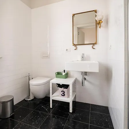 Anna - 4 Camere, Bagni Privati E Giardino Florence