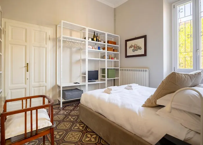 Garden For Groups, Base *